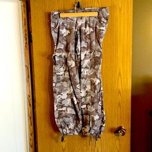 L.  E. I (Life Energy Intelligence) Size 9